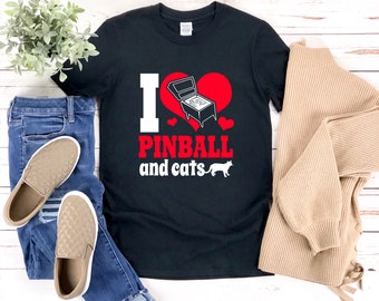 Camisa de pinball, pinball y gatos, amo pinball y gatos, camisa de amante de los gatos, camisa de amante de pinball, camisa de jugador de pinball, camiseta de pinball
