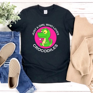 Cute Crocodile Shirt, Just A Girl Who Loves Crocodiles, Zoo Animal Shirt, Crocodile Shirt, Crocodile Tshirt