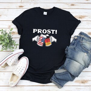 Camisa Prost, Camisa Alemã, Camisa Oktoberfest, Camisa Bandeira Americana, Camisa Bandeira Alemã, Camisa Alemã de Cerveja, Camisa Alemã Americana imagem 4