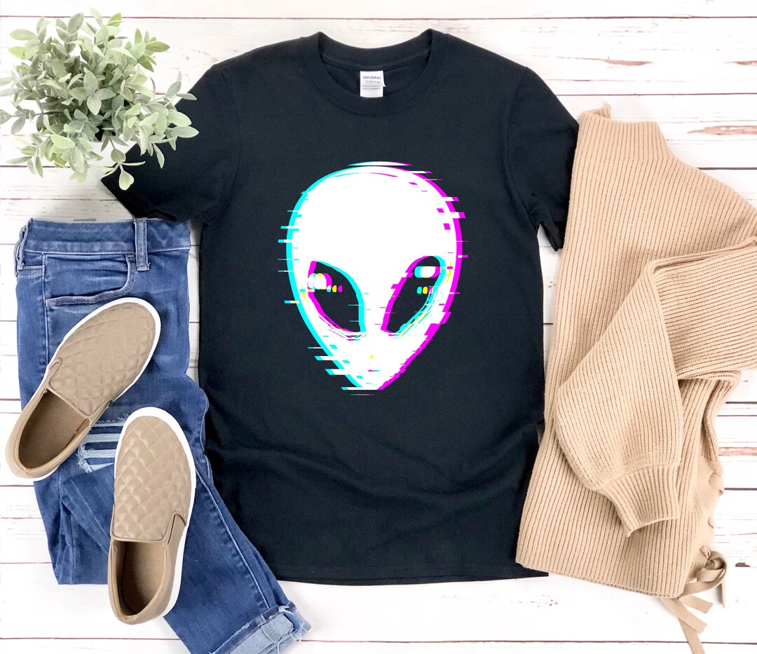 Retro Alien Shirt, Alien Shirt, Gifts for Alien Lovers, Alien Tshirt ...