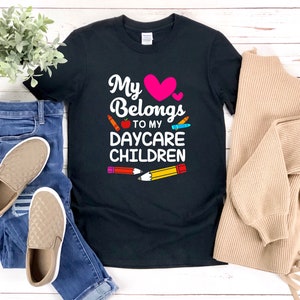 Camisa del proveedor de cuidado infantil, Camisa del maestro de guardería, Mi corazón pertenece a mis niños de guardería, Camisa del maestro de preescolar