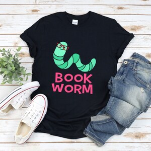 Chemise de ver de livre, chemise de rat de bibliothèque, chemise de lecture drôle, chemise de ver mignon, chemise d'amant de lecture, T-shirts drôle d'amant de livre image 1
