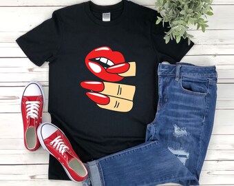 Nail Tech Tshirt, Nail Artist T-shirt, Geschenken voor Nagelliefhebbers, Red Lip Tee Shirts, Manicure Shirt, Nail Tech T-shirt