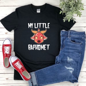 Słodka koszulka Baphomet, koszula satanistyczna koza, mój mały Baphomet, koszulka Baphomet, gotycka koszulka, zła koza, satanistyczna koszulka