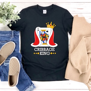 Camicia Cribbage, Cribbage King Shirt, King Spades, Deck Of Cards Shirt, Regali per giocatori di carte, Funny Cribbage Shirt, Card Game Shirt