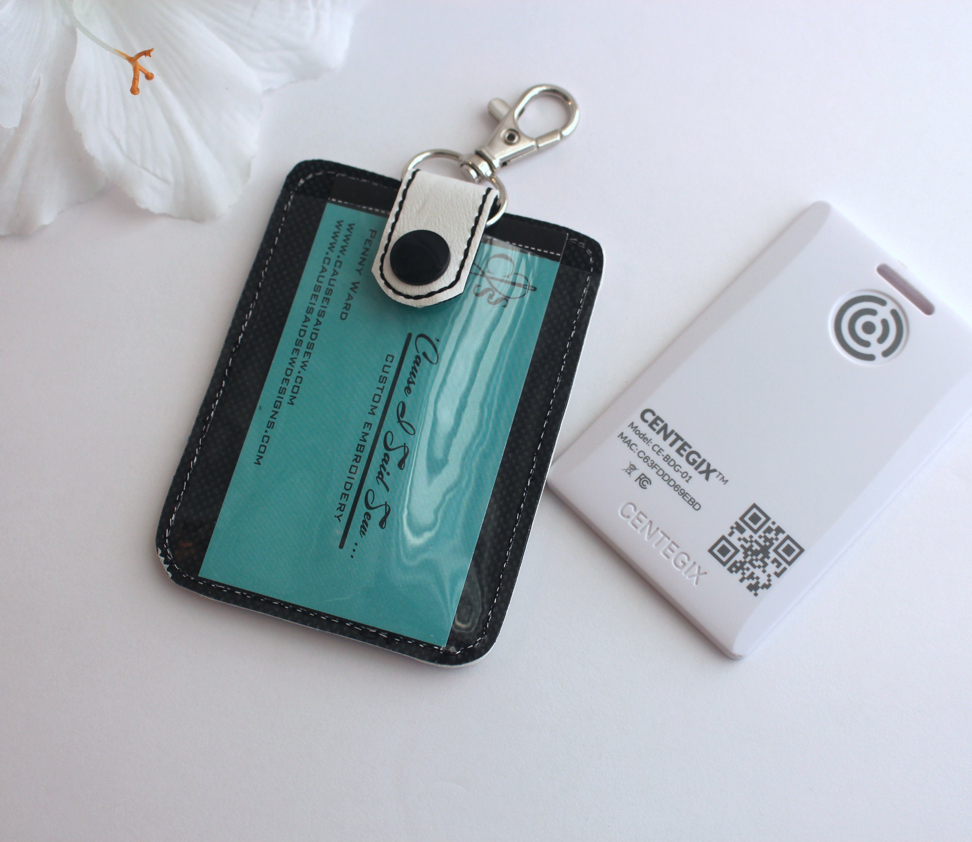 Customer Made Lanyard Key Chain ID Card Badge Holder Acrylic Charm Pendant Card  Holder Transparent Card Holder - China Card Holder and Business Card Holder  price