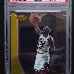 Michael Jordan Signed 1986 Star Co. #9 Chicago Bulls Card BAS