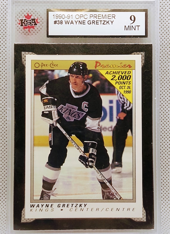 Wayne Gretzky Rookie card　① Wayne Gretzky rookie card cracks $1-million mark at auction