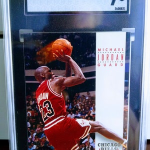 1993-94 Sky Box Premium Michael Jordan #45, Chicago Bulls, HOF SGC Graded Mint 9 !! Great Fadeaway Photo