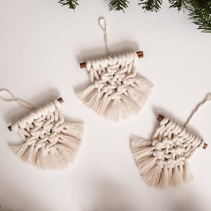Boho Macrame Ornament || Macrame Christmas Ornament || Bohemian Holiday Decor