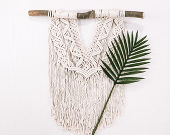 Medium Wall Hanging || Modern Macrame || Bohemian Wall Art || Home Decoration