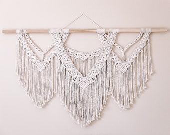 Large Macrame Wall Hanging || Boho Wall Decor || Bedroom Decor || Wall Tapestry