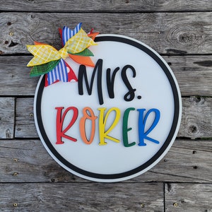 Personalized Teacher Sign, customized Teacher door hanger, Personalized Teacher Appreciation gift, Teacher Classroom Sign, classroom decor