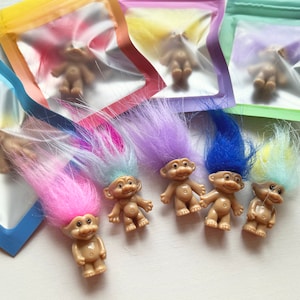 Party favour // Mini vintage trolls