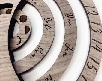 Crescent Moon Perpetual Calendar Digital File para Glowforge Laser Cutter SVG