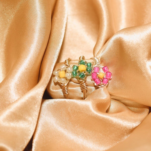 Daisy Ring, Non Tarnishing Ring, Dainty Ring, Flower Ring, Rings, Hippie Ring, Wire Ring, Wire Wrapped Ring, Plus Size Rings