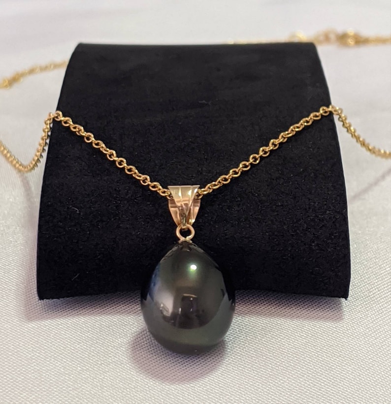 10mm Tahitian Pearl Pendant 18K Gold Necklace