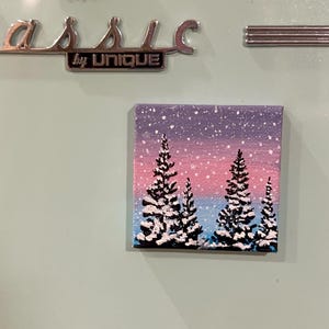 Winzige Weihnachtsmalerei, Magnet, Weihnachtsdeko, Weihnachtsdeko, Weihnachtsdeko, Weihnachtsdeko, Weihnachtsdeko, Miniatur. Weihnachts Magnet.