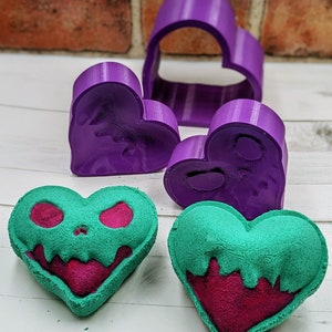 Poison Heart Bath Bomb Mold