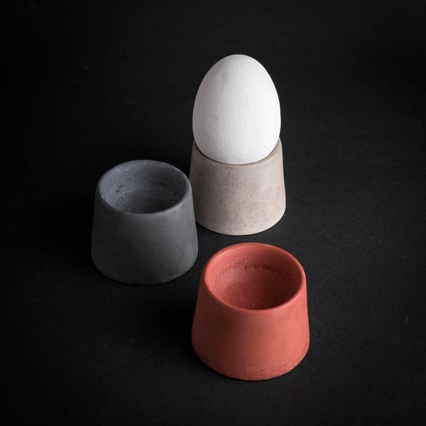 Bauhaus Trio | Tricolore | Eierbecher | Beton | tricolor | Geschenkset | "EGGBERT"