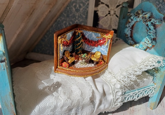 Miniature Shadow Box Diorama for Dollhouse