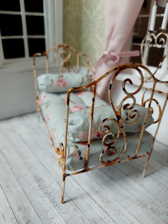 ドールベッド アンティーク調 シャビー ワイヤー