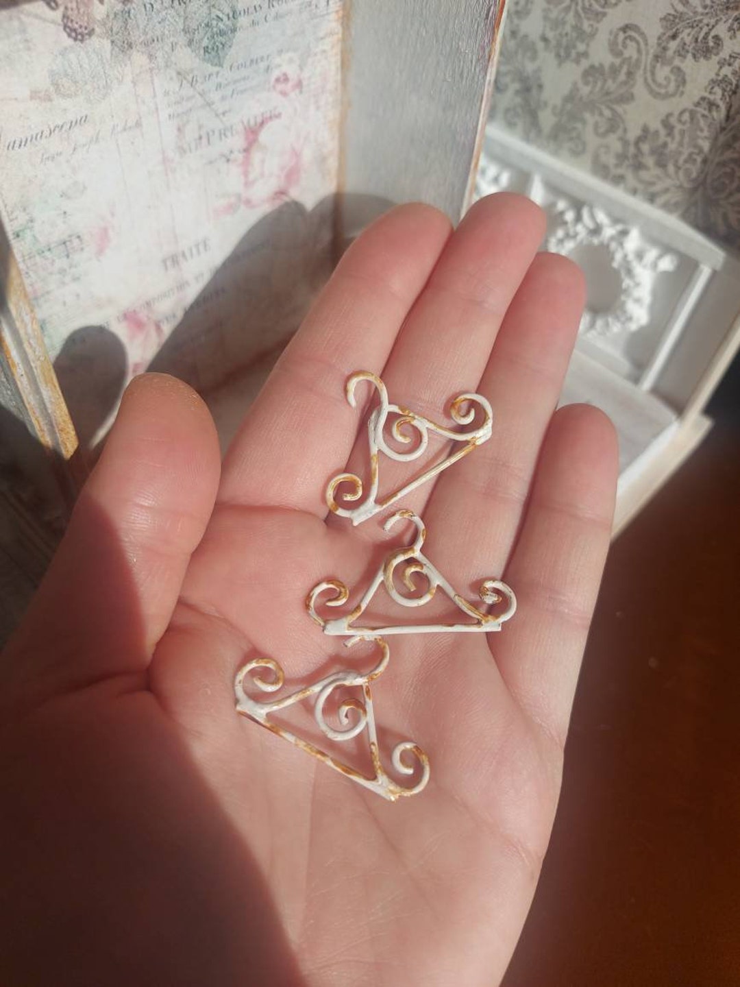 One Inche Hanger Dollhouse Antique Clothes Hangers, Wire Dollhouse Clothes Hangers, One ...