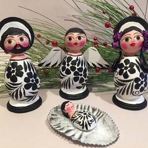 Paper Mache NATIVITY, Black and White, Four Pieces, Mexico Nativity Set, Mexican Creche, Christmas in Mexico