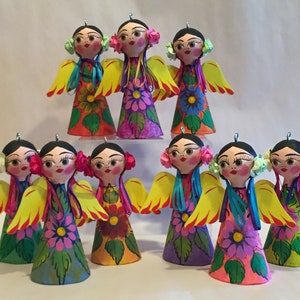 天使の飾り 女の子、ベル型、手描きの紙張り子、メキシコの飾り、メキシコの天使、クリスマスの飾り