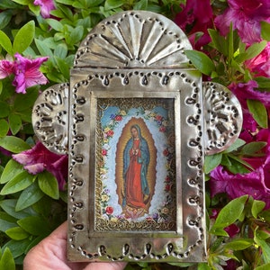 Lata Pequeña GUADALUPE NICHO, Guadalupe Nicho Mexicano, Guadalupe Retablo, Guadalupe Nicho Antiguo
