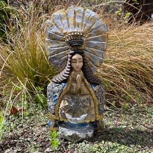 Antiqued Jungfrau der Gesundheit mit MILAGROS, Jungfrau mit Ex Voto, Madonna Milagros