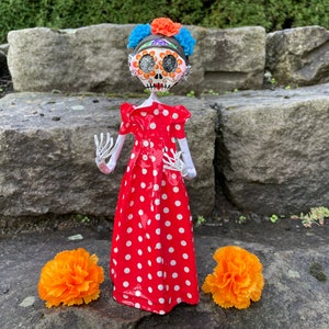 Catrina, Day of the Dead, FRIDA CATRINA, Paper Mache, Dia de los Muertos, Catrina Doll, Frida Doll, Day of Dead Ornament