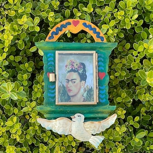 Tin Frida Nicho, Green, Mexican Tin Nicho, Frida Decor,