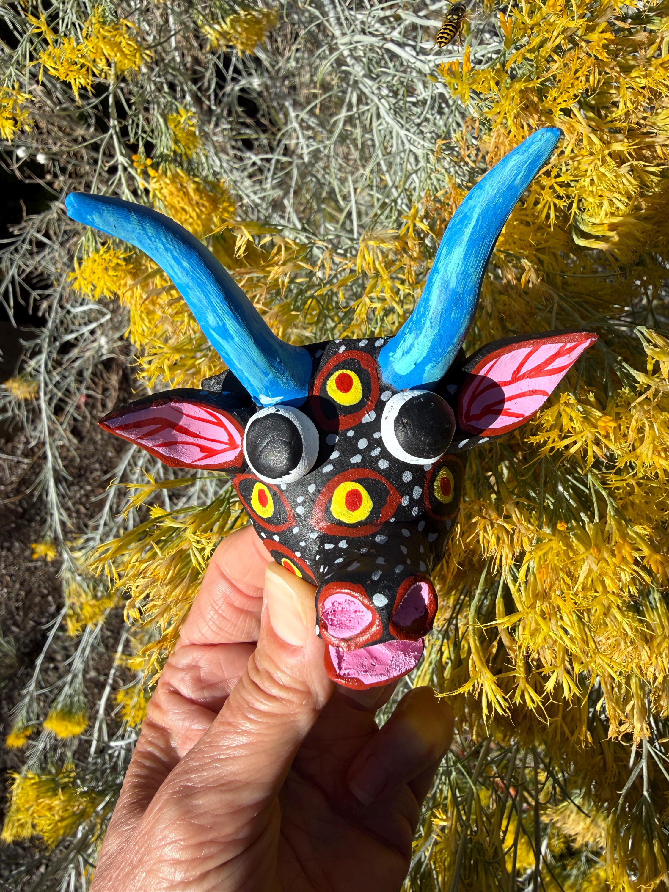 ミチョアカン州の小さな「悪魔」マスク、メキシコ民芸品、オクミチョ