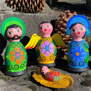 Colorful PAPER MACHE NATIVITY, Four Pieces, Oval Shaped, Mexico Nativity Set, Mexican Creche, Christmas in Mexico