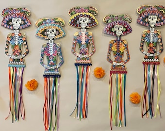 Mexican La Catrina with Ribbons, Tin, Hand Painted Tin Catrina, La Catrina, Day of the Dead Decor, Dia de los Muertos, Catrina Figurine