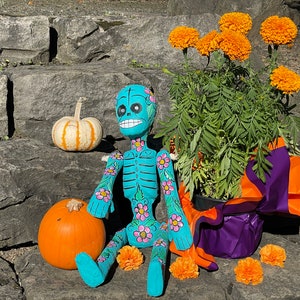 X-Large Paper Mache Mexican Calavera, Aquamarine, Day of the Dead Skeleton, Dia de los Muertos Ornament, Paper Mache Skull