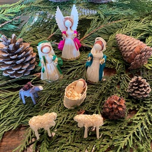 CORN HUSK Nativity, Seven Pieces, Natural Tones, Mexican Nativity, Mexican Ornament, Christmas in Mexico