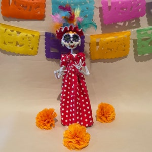 Catrina, Day of the Dead, CATRINA with FEATHERS, Paper Mache, Dia de los Muertos Doll, Day of the Dead Doll, Mexico Barbie