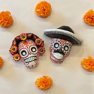 PAR de CALAVERAS, Calaveras del Día de Muertos, Calavera del Día de los Muertos, Calavera de Azúcar de México
