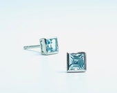 Blautopas Silber Ohrstecker eckig