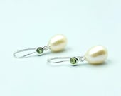 Ohrringe Peridot mit Perle, Silber