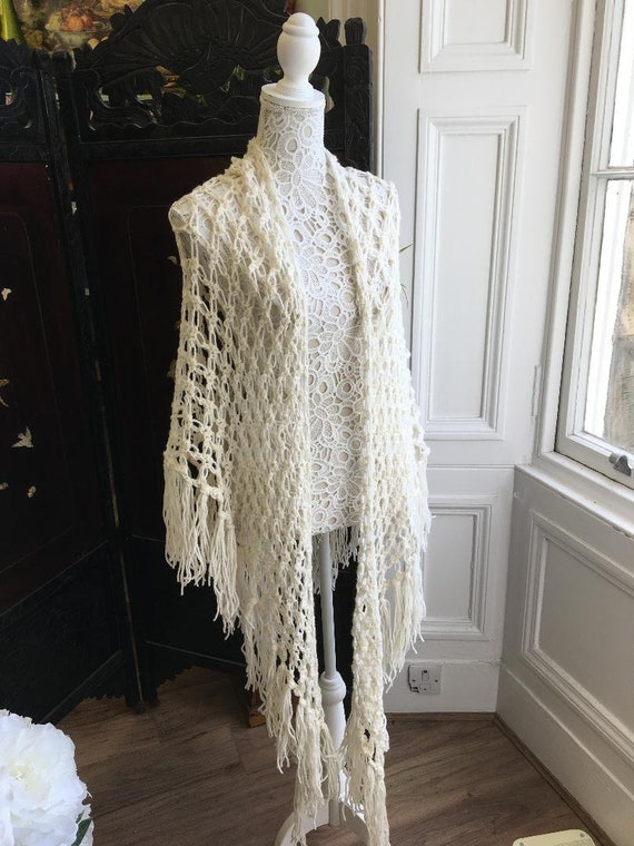 1970s Laura Ashley Welsh wool fringed shawl