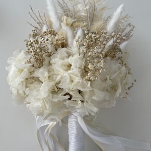 Boho bridal bouquet made of real dried flowers in cream white tones, dried flower bouquet white, wedding bouquet