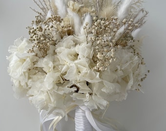 Boho Brautstrauß aus echten Trockenblumen in creme weiß Tönen, Trockenblumenstrauß weiß, Hochzeitsstrauß