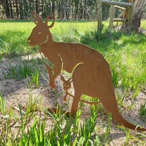Large Kangaroo Garden Stake - Australian Made Rusted Metal Garden Art