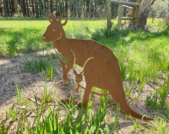 Large Kangaroo Garden Stake - Australian Made Rusted Metal Garden Art