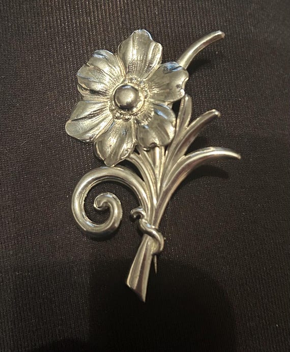 Broche Fleur En Argent - Occasion - Style Vintage Sans Marque
