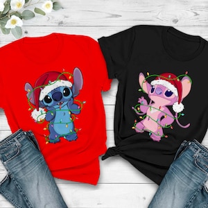 Camiseta de pareja de Disney con luces navideñas de Santa Stitch y ángel, camiseta a juego de Mickey's Very Merry Xmas Party, regalo para familia en Disneyland imagen 1