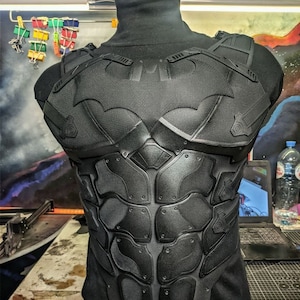 Bat superhero of Arkham Asylum Chest armor, arkham design.